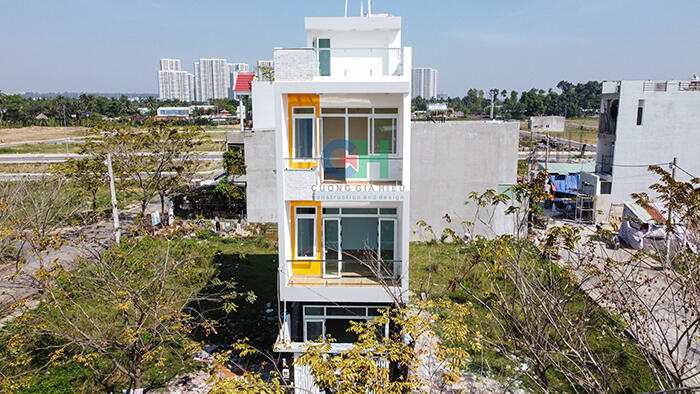 Hình ảnh xây dựng thực tế nhà phố hiện đại 4 tầng 4x12m